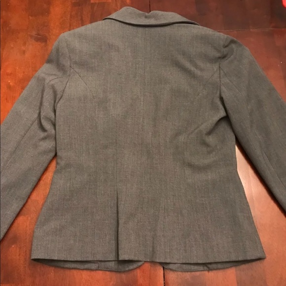 Blazer - Picture 5 of 6